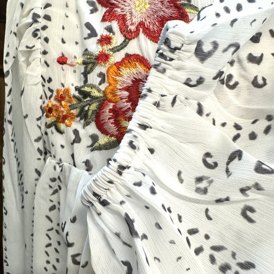 Embroidered Flowey Blouse